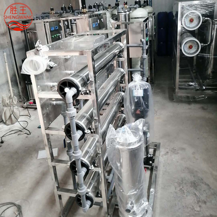 山東勝王RO反滲透設(shè)備 1.5T反滲透凈水處理設(shè)備 規(guī)格齊全