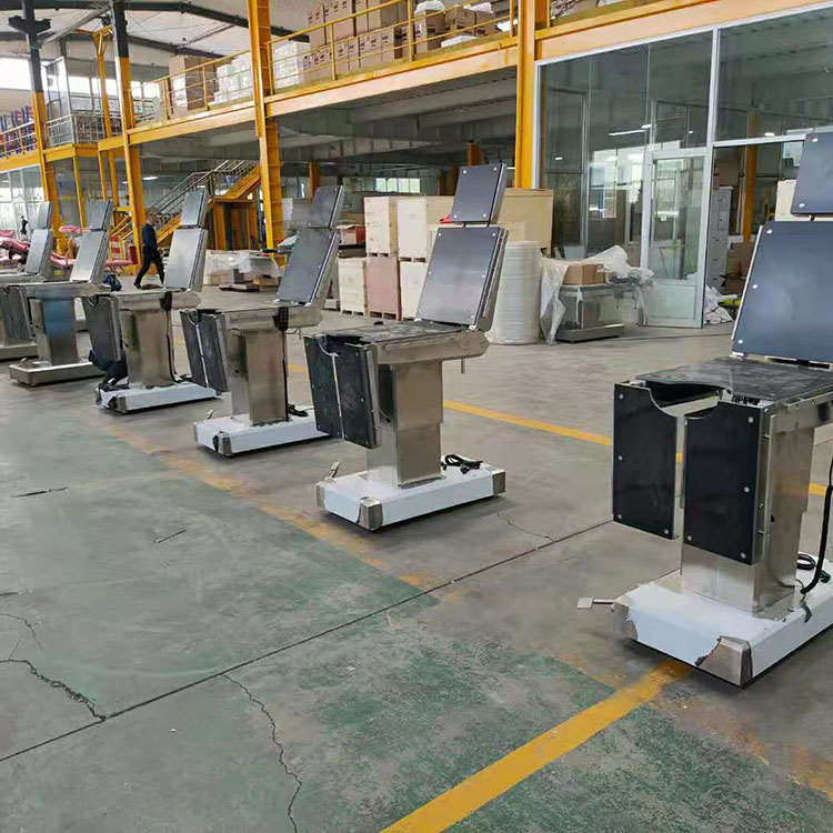 泰安手術(shù)床生產(chǎn)供應(yīng) 裕鑫手術(shù)床供應(yīng) 廠(chǎng)家直供