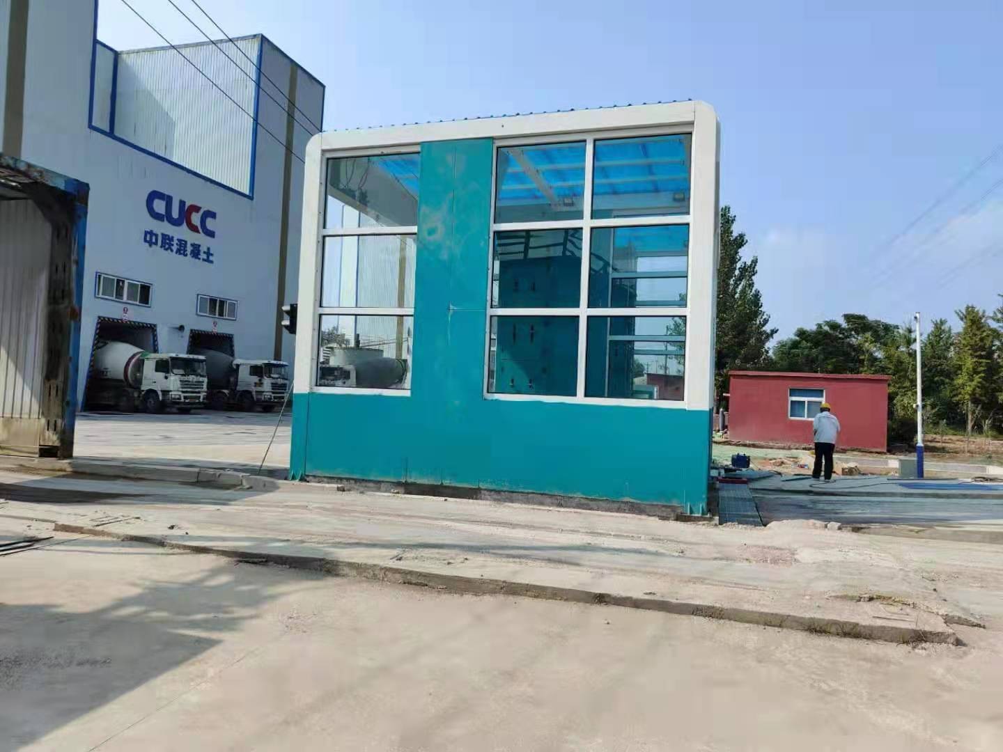 全封閉式高壓洗車機(jī) 龍門洗車機(jī)供應(yīng)